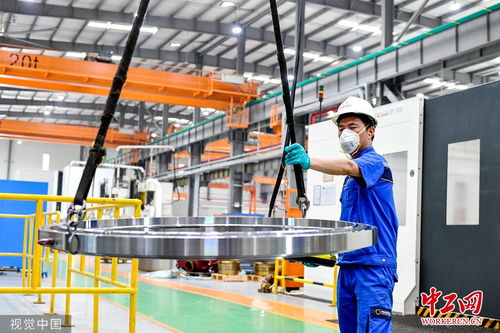 浙江湖州 技術人員趕制訂單產品，積極融入長三角科創走廊建設